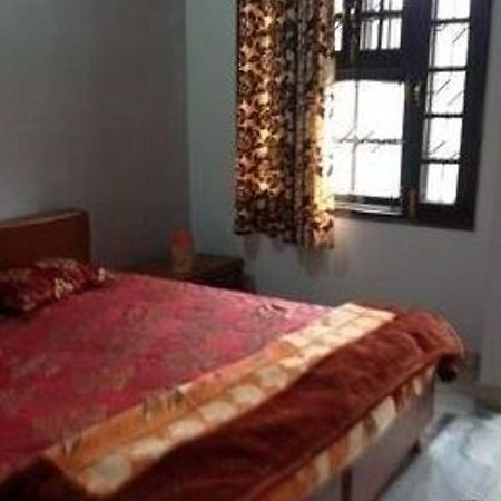Raja Guest House Dzsálandhár Kültér fotó